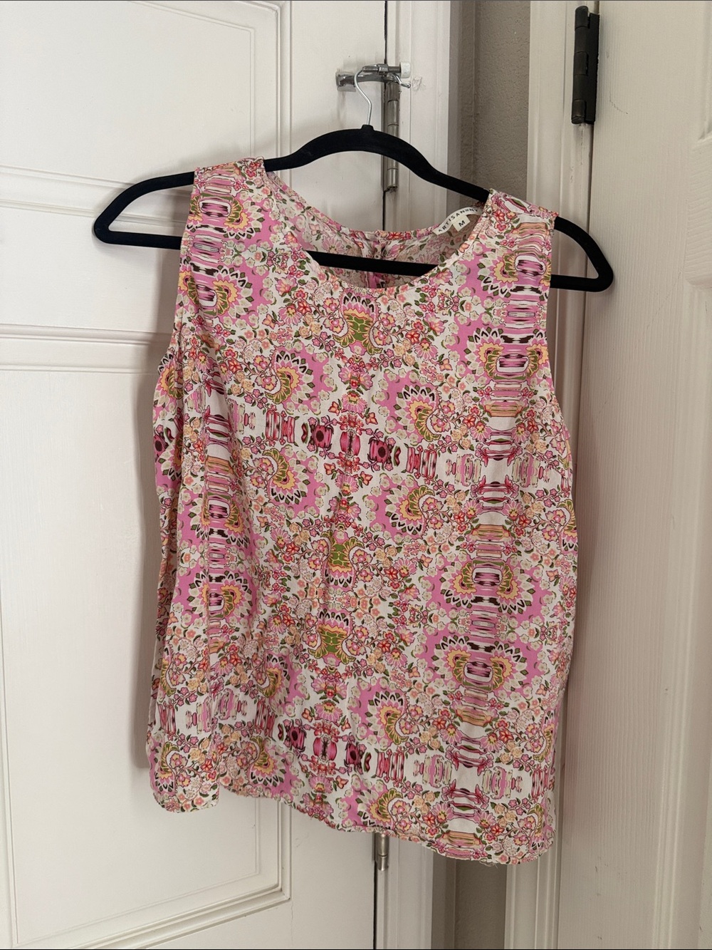 Artisan Ny Pink Floral Print Sleeveless Camisole